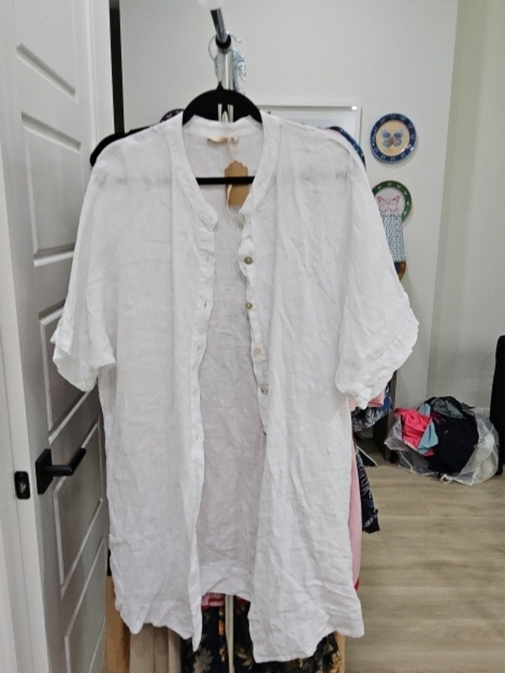White Linen Button-Up Shirt|| Size M